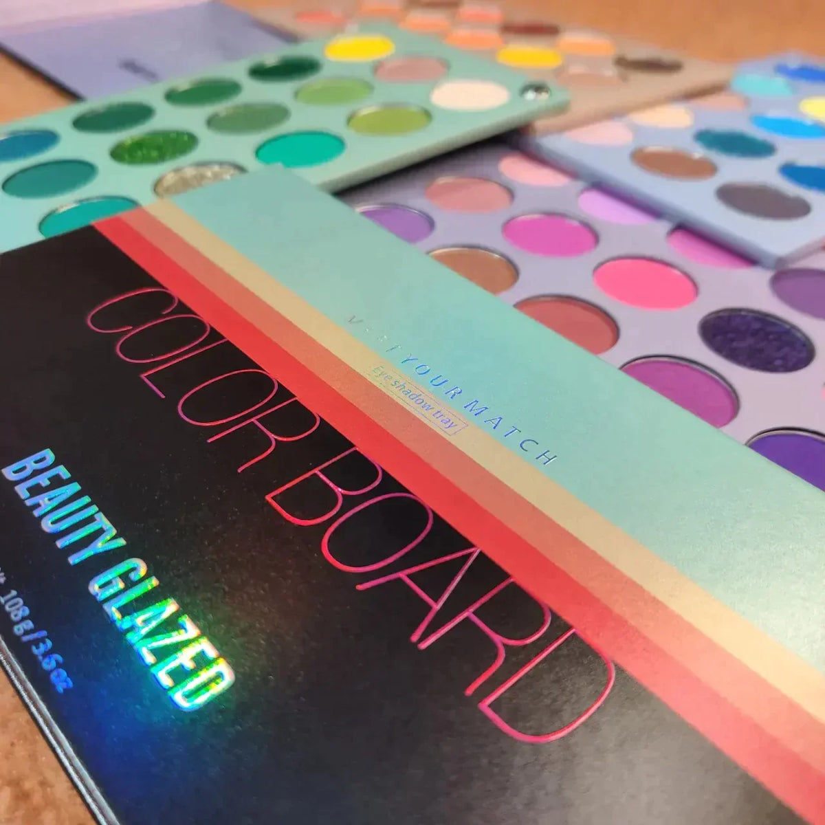BEAUTY GLAZED 60 Color Board Eyeshadow Palette